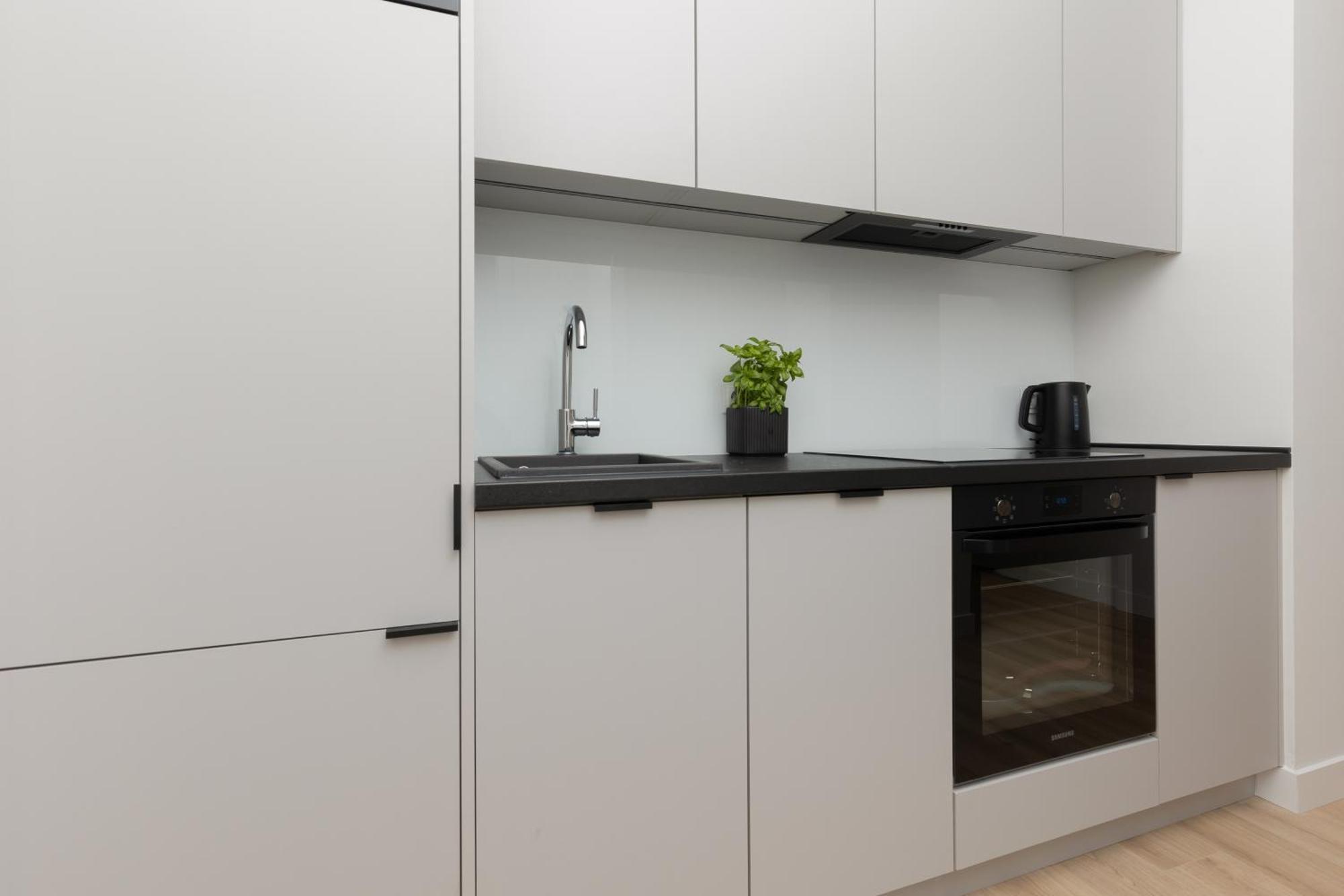 City Panorama Spacious Apartment By Renters Prestige วอร์ซอ ภายนอก รูปภาพ